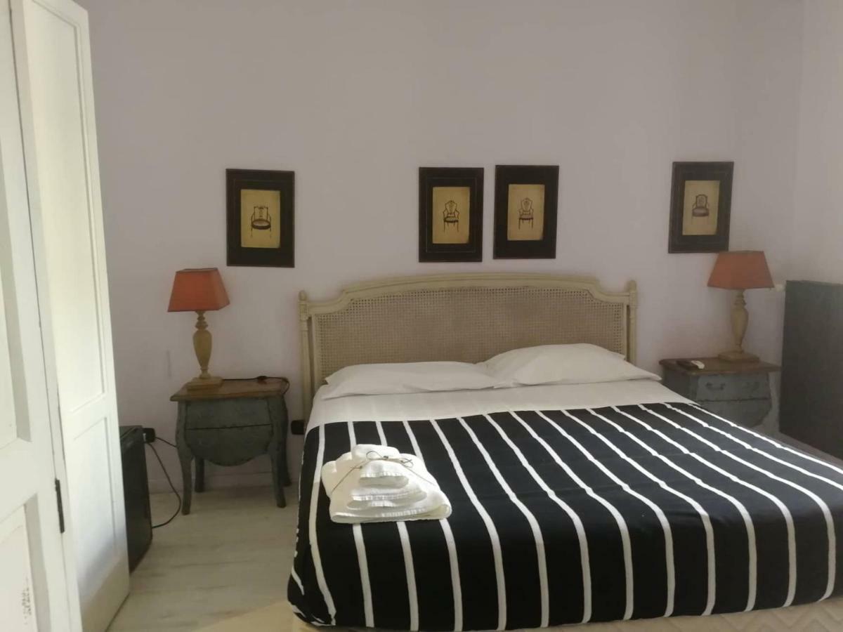 バーリ Gatto Bianco Casa Dei Venti Bed & Breakfast エクステリア 写真